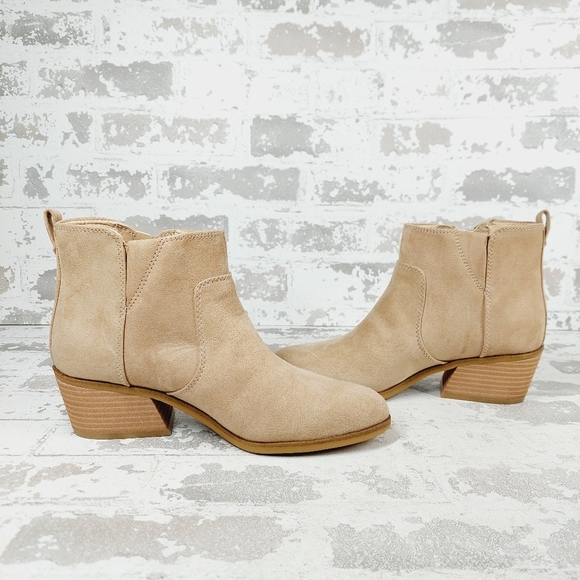 NEW Dr. Scholl's Lawless Tan Leather Slip On Block Heel Ankle Booties F896 - Picture 3 of 12